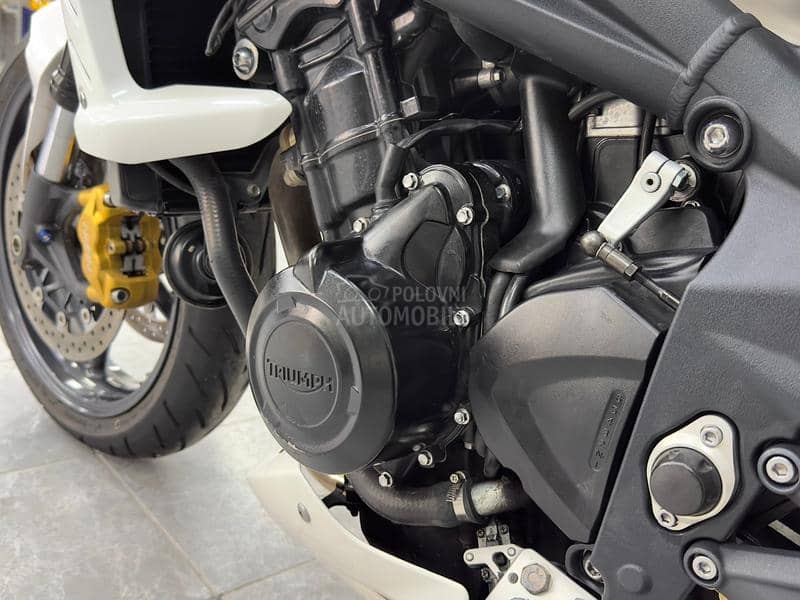 Triumph Street triple 675 R
