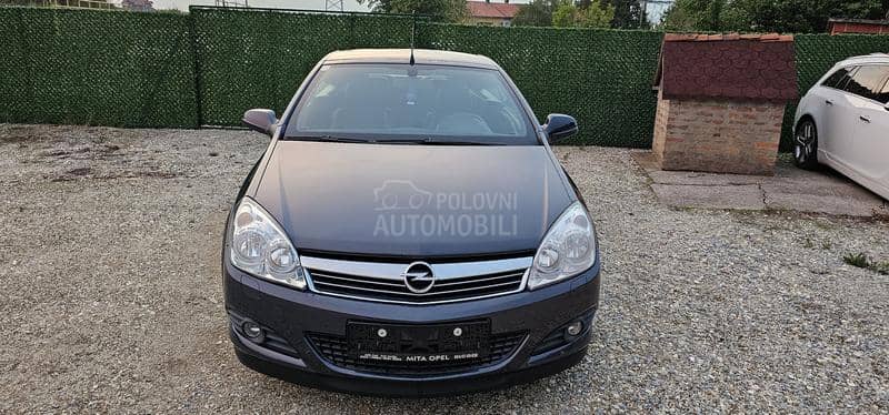 Opel Astra H Cabrio