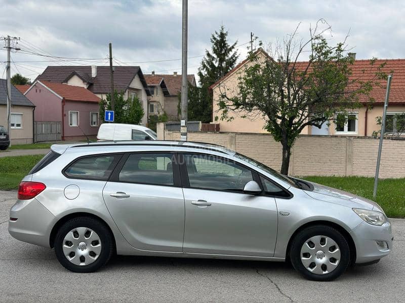 Opel Astra J 1.7 cdti
