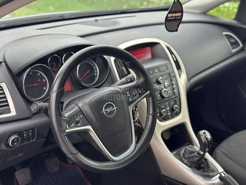 Opel Astra J 1.7 cdti