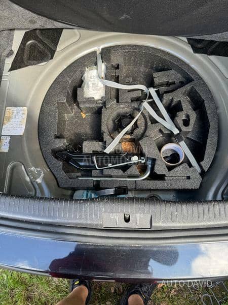 Volkswagen Golf 6 1.6TDI DIODA