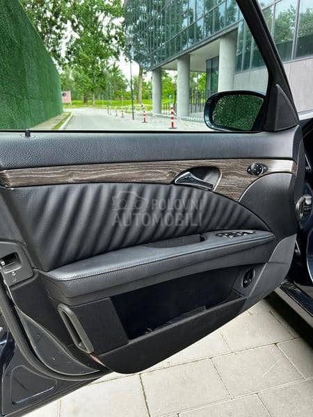 Mercedes Benz E 220 2.2 CDI Nav/Siber/AT
