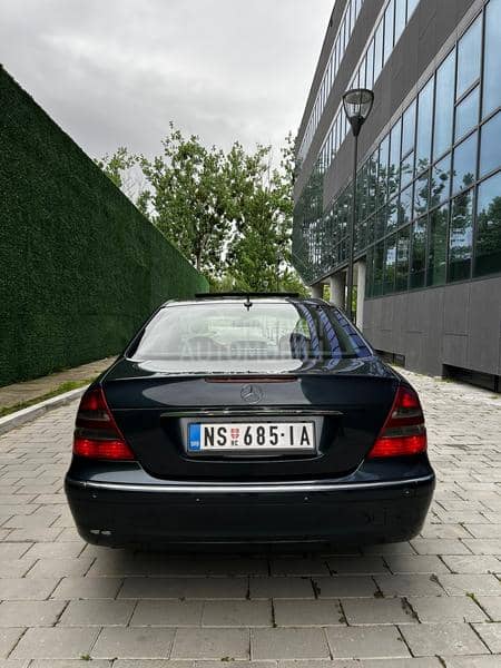 Mercedes Benz E 220 2.2 CDI Nav/Siber/AT
