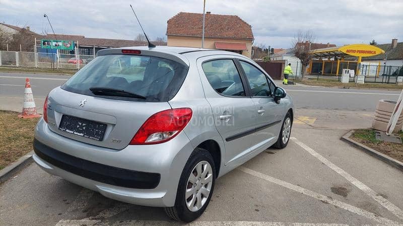 Peugeot 207 1.4