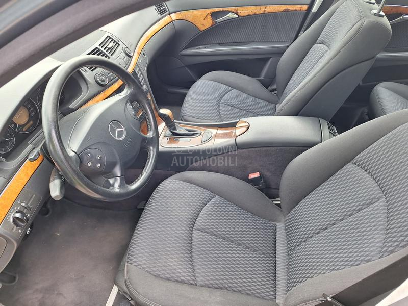Mercedes Benz E 220 