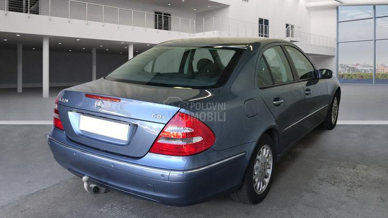 Mercedes Benz E 220 