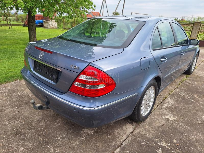 Mercedes Benz E 220 