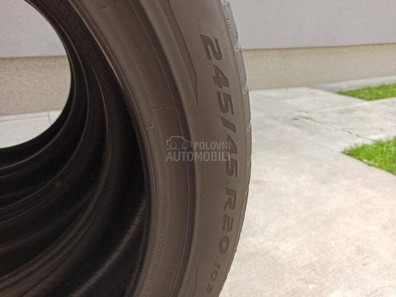 Pirelli 245/45 R20 Letnja
