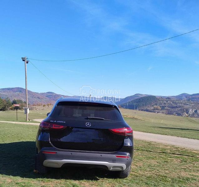 Mercedes Benz GLA 200 2.0tdi