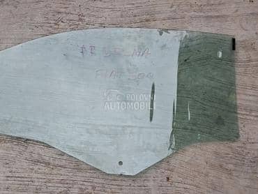 Desno staklo za Fiat 500 od 2007. do 2018. god.