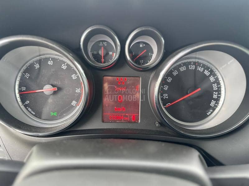 Opel Zafira 1.6 METAN ZA MOTOR