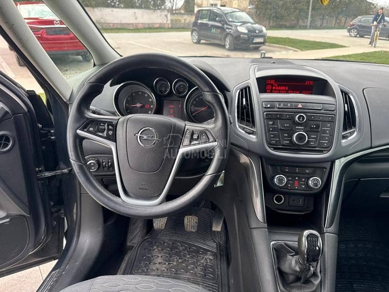 Opel Zafira 1.6 METAN ZA MOTOR