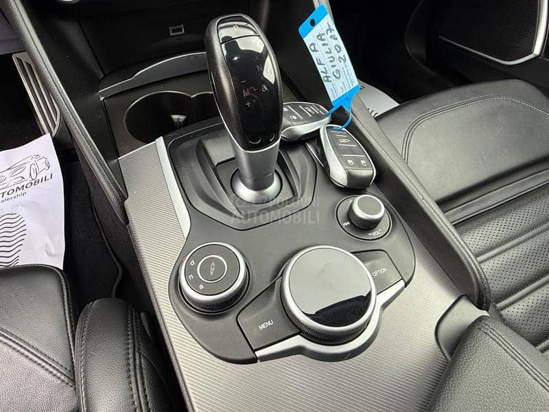 Alfa Romeo Giulia 2.0/Q4/VELOCE