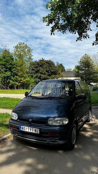 Nissan Serena 2.0 SLX