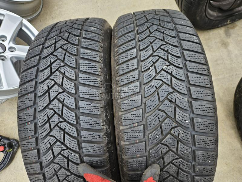 Dunlop 205/55 R16 Zimska