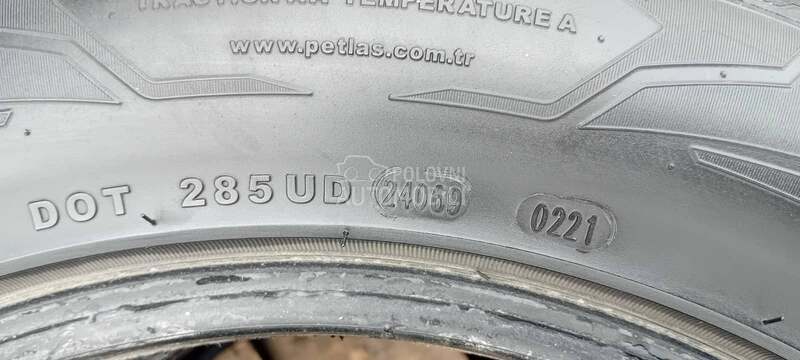 Petlas 215/55 R16 Letnja