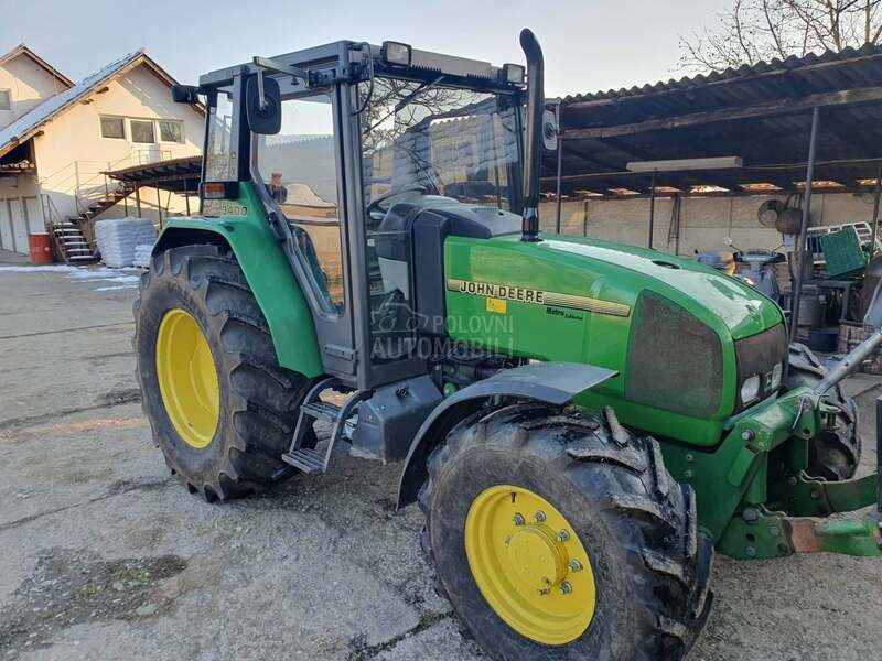John Deere 5510