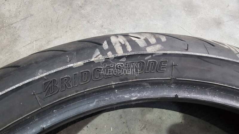 Bridgestone 120/70 R17 Letnja