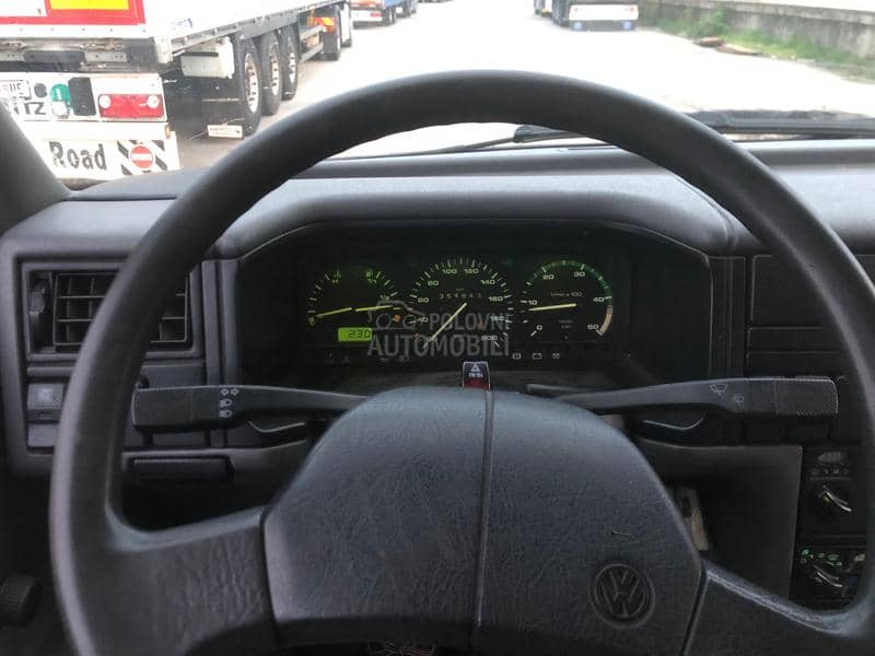 Volkswagen Transporter T4 2.5 TDI