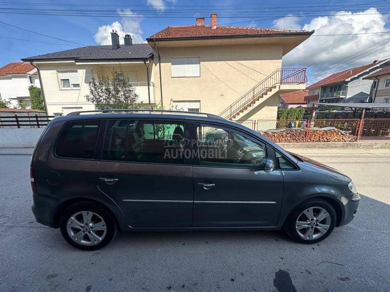 Volkswagen Touran R line