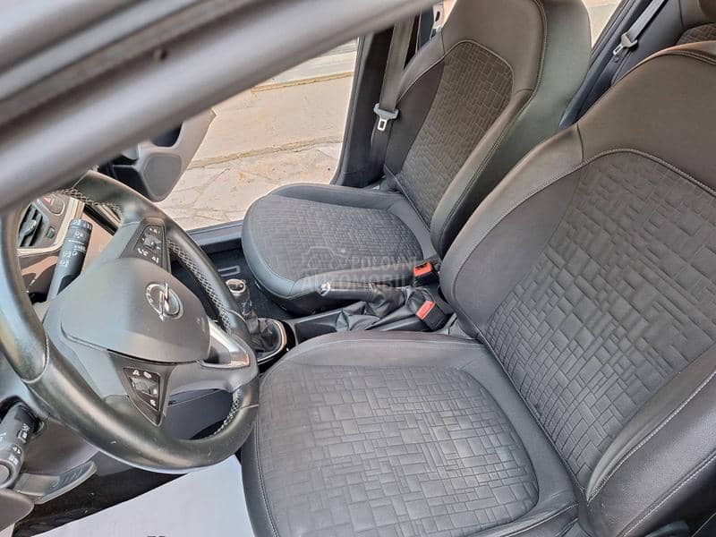 Opel Corsa E 1.4 B. e. n. z COSMO