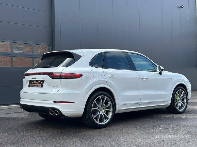 Porsche Cayenne E-HYBRID
