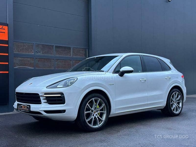 Porsche Cayenne E-HYBRID