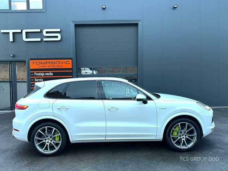 Porsche Cayenne E-HYBRID