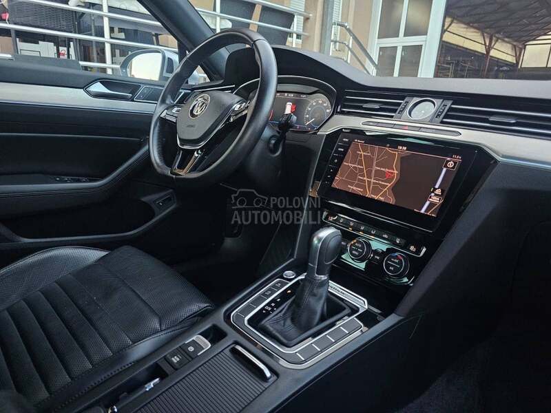 Volkswagen Passat B8 DSG/R-Line 4motion