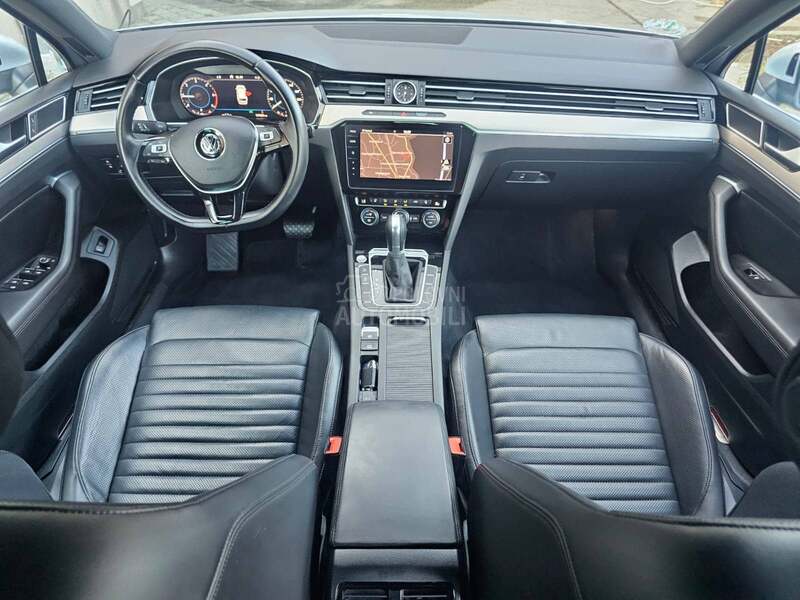 Volkswagen Passat B8 DSG/R-Line 4motion