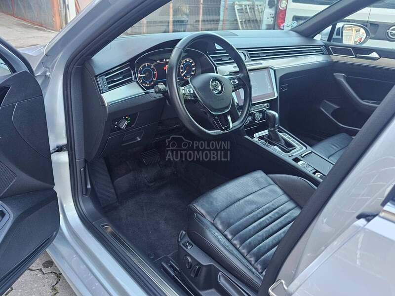 Volkswagen Passat B8 DSG/R-Line 4motion