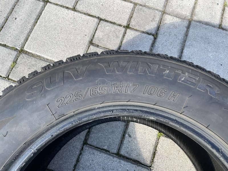Tigar 225/65 R17 Zimska