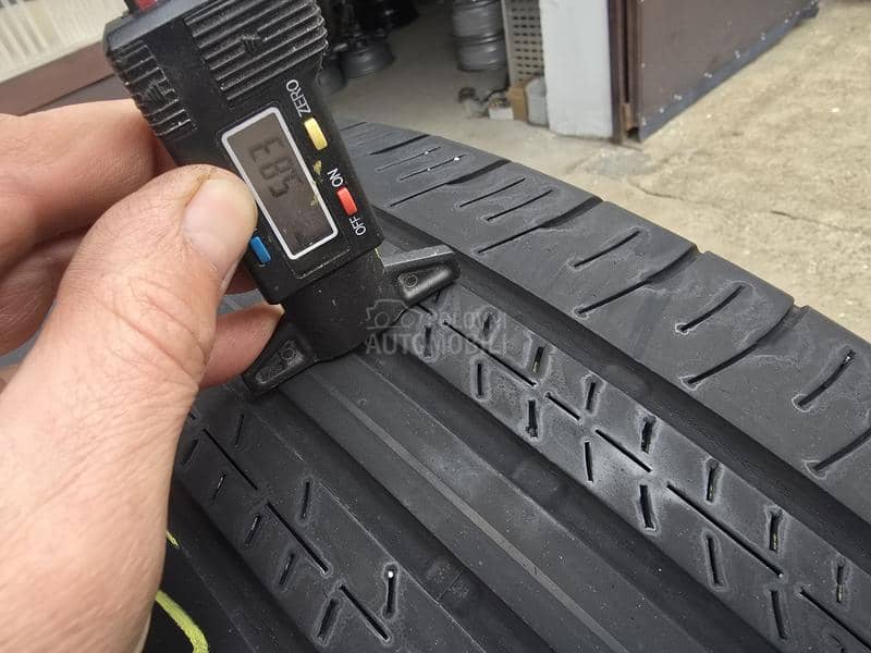 Dunlop 225/60 R18 Letnja