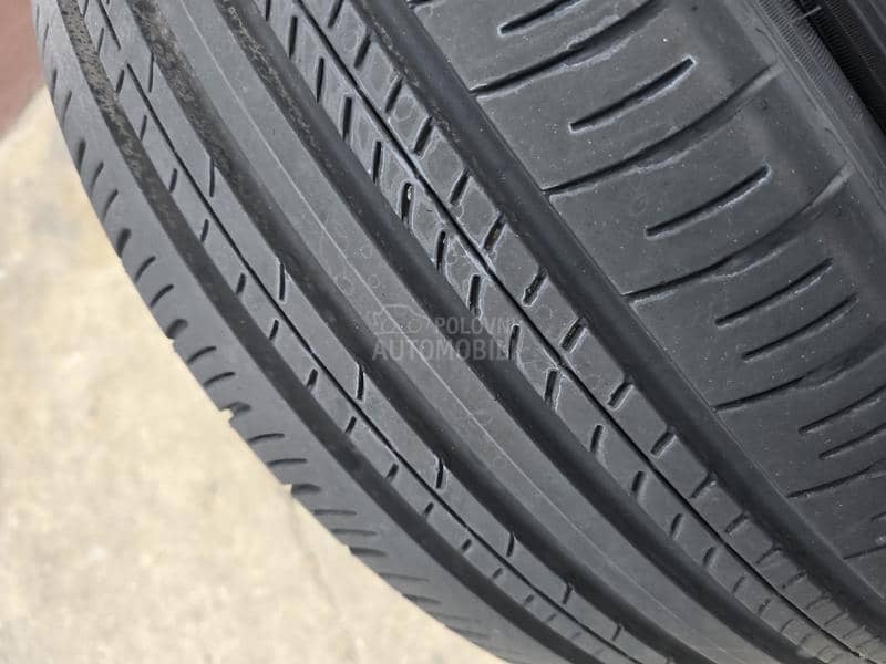 Dunlop 225/60 R18 Letnja