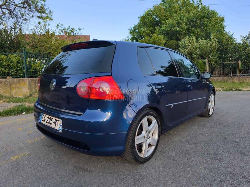 Volkswagen Golf 5 2.0tdi