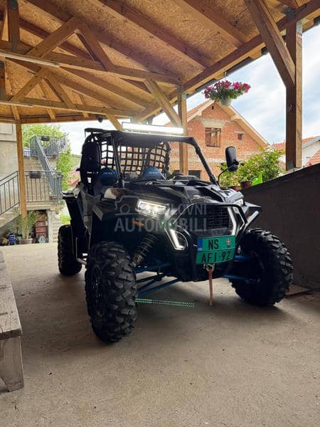 Polaris RZR 1000 XP