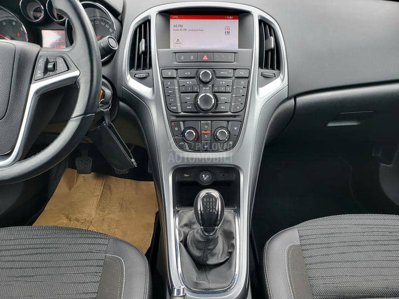 Opel Astra J 1.6 CDTI
