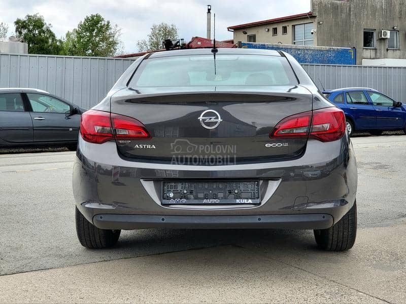 Opel Astra J 1.6 CDTI