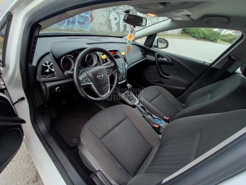 Opel Astra J 1.4