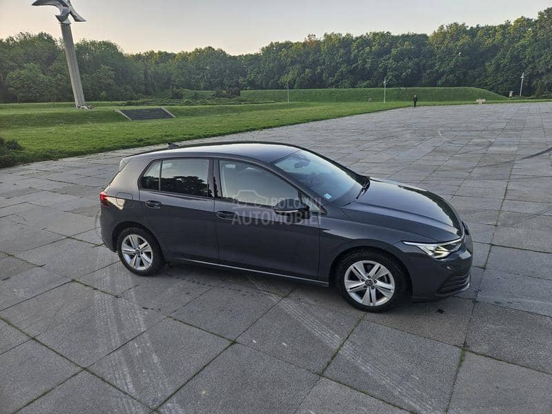 Volkswagen Golf 8 2 4 god dsg noov