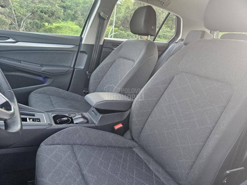 Volkswagen Golf 8 2 4 god dsg noov