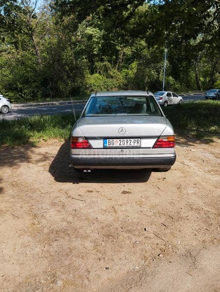 Mercedes Benz E 124 3.0 D