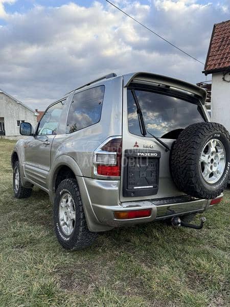 Mitsubishi Pajero 