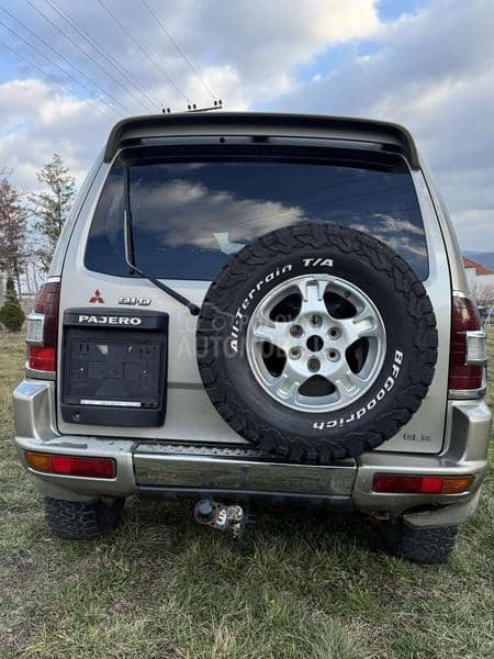 Mitsubishi Pajero 