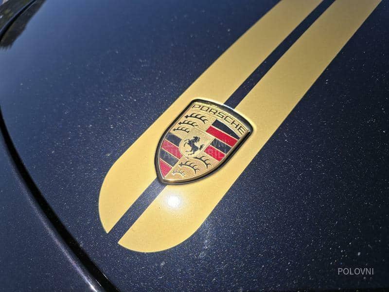 Porsche 911 CARRERA 4S
