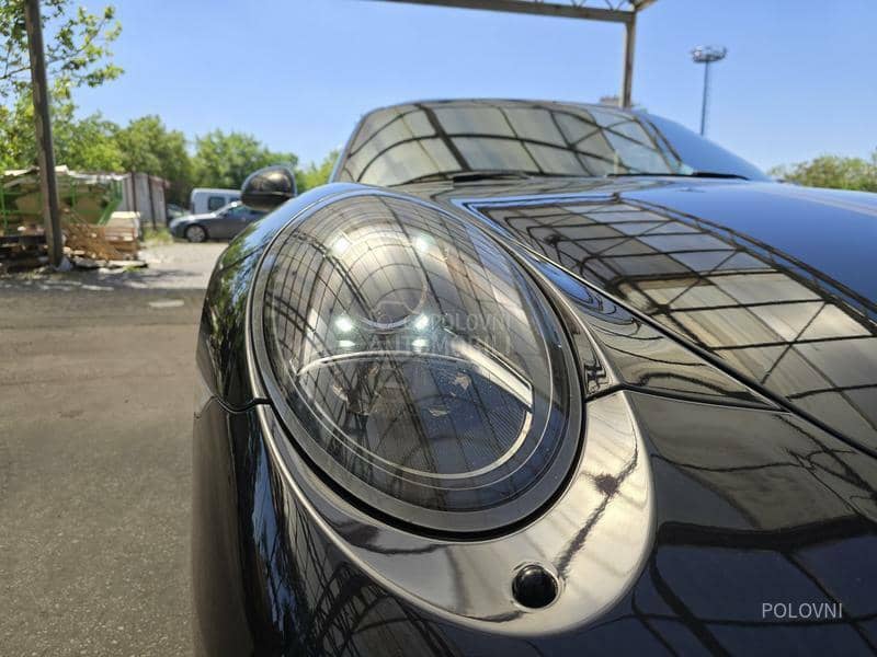 Porsche 911 CARRERA 4S