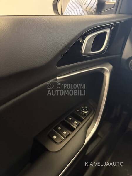 Kia XCeed 1.5 FLOW PLUS BONUS