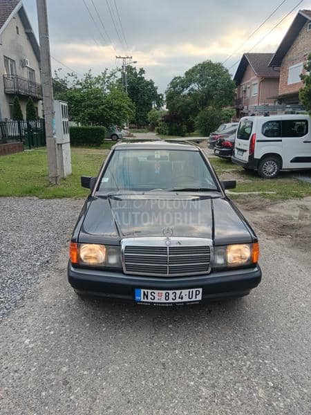 Mercedes Benz 190 2.6
