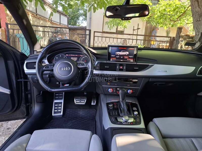 Audi A6 quatro3xslinematrix