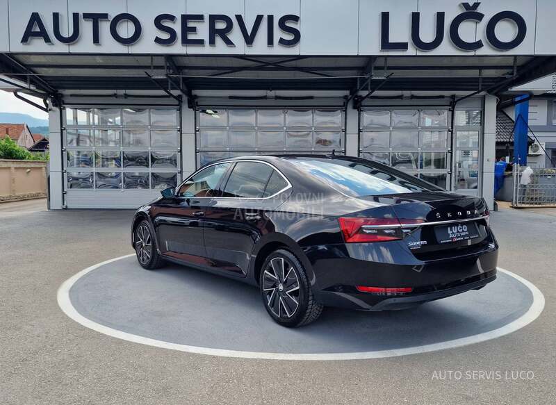 Škoda Superb 2.0 TDI DSG STYLE